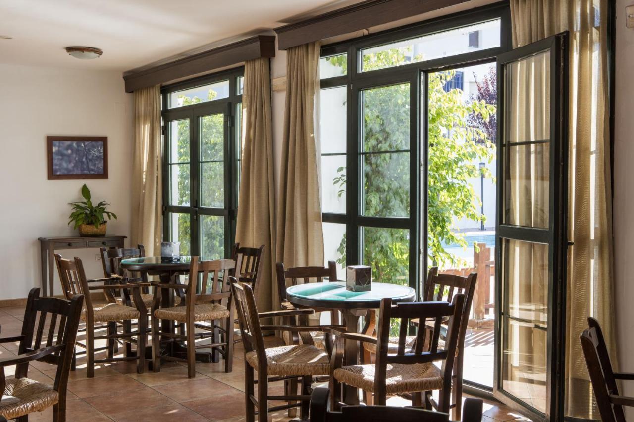 Hotel Tugasa Sierra Y Cal Ольвера Экстерьер фото