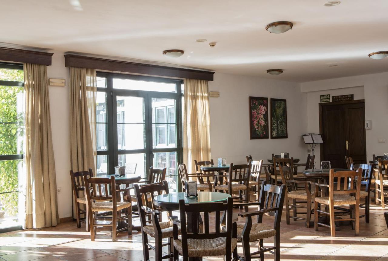 Hotel Tugasa Sierra Y Cal Ольвера Экстерьер фото