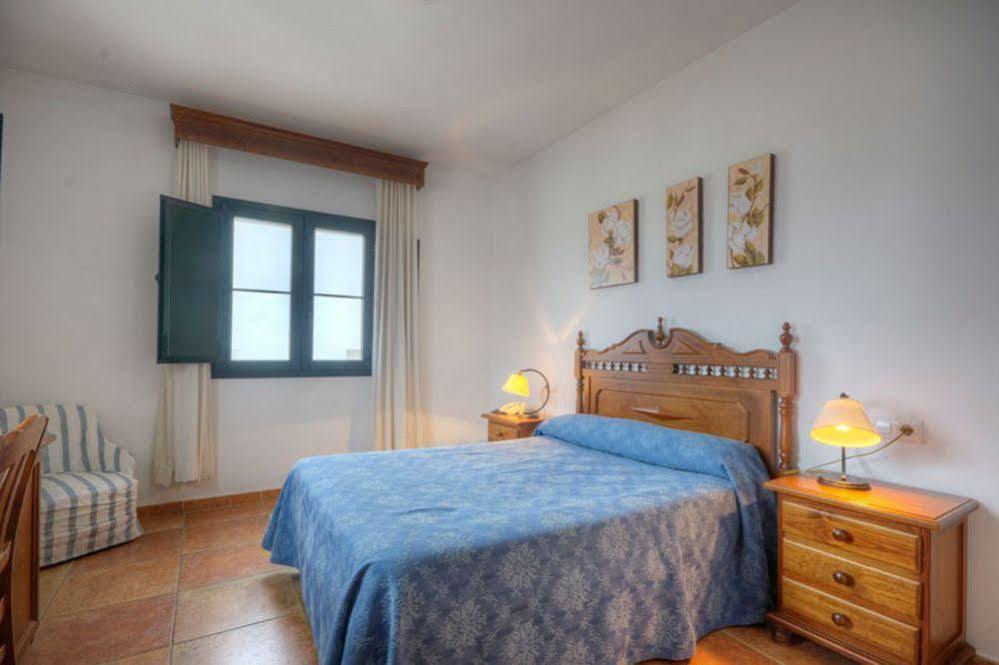 Hotel Tugasa Sierra Y Cal Ольвера Экстерьер фото